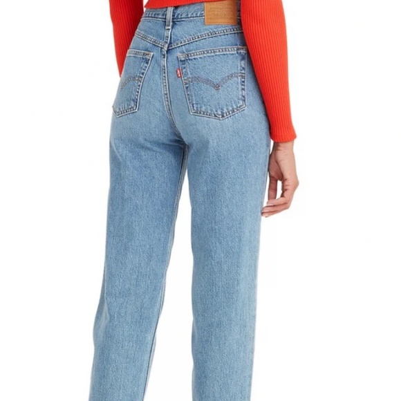 Levi’s High Waisted Mom Jeans | Size 25 x 27 | Medium Wash - Picture 1 of 8